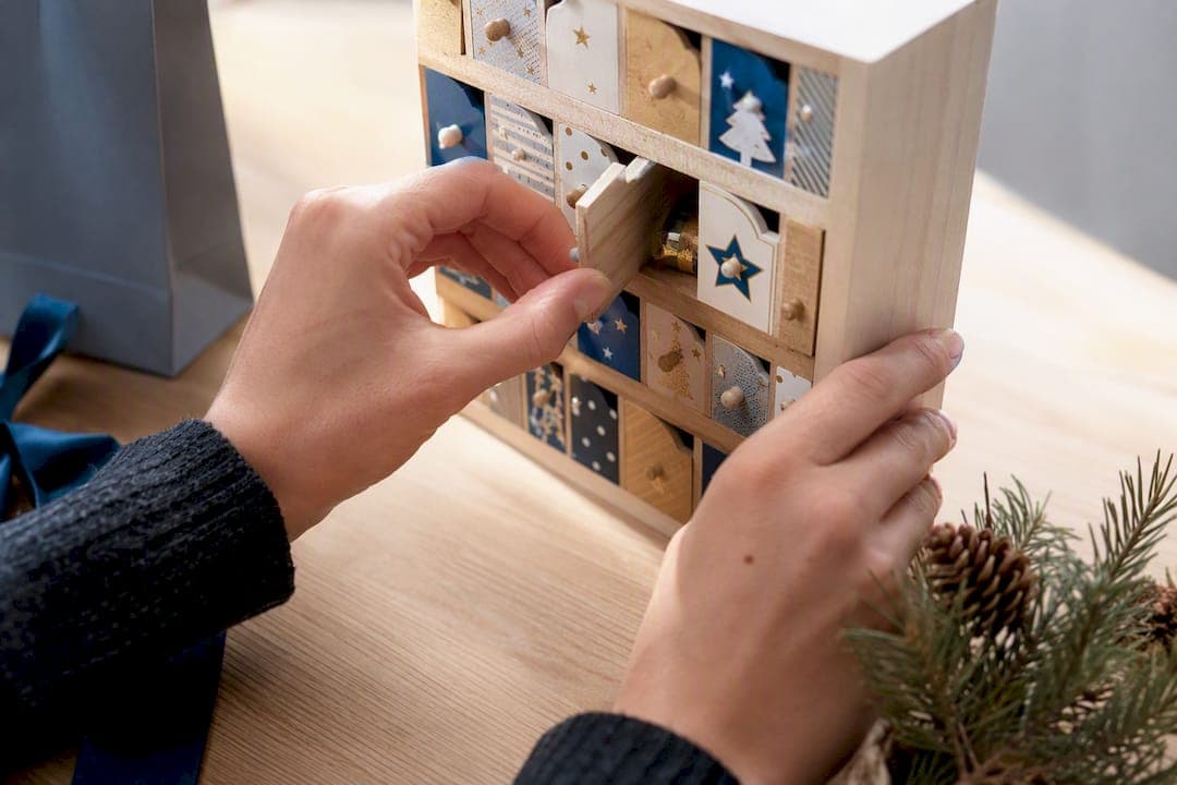 6 Adventskalender-Ideen für Firmen: personalisiert und planbar